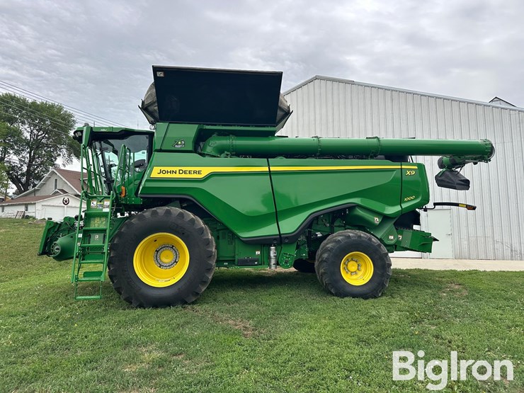 2022-john-deere-x9-1000-image-8