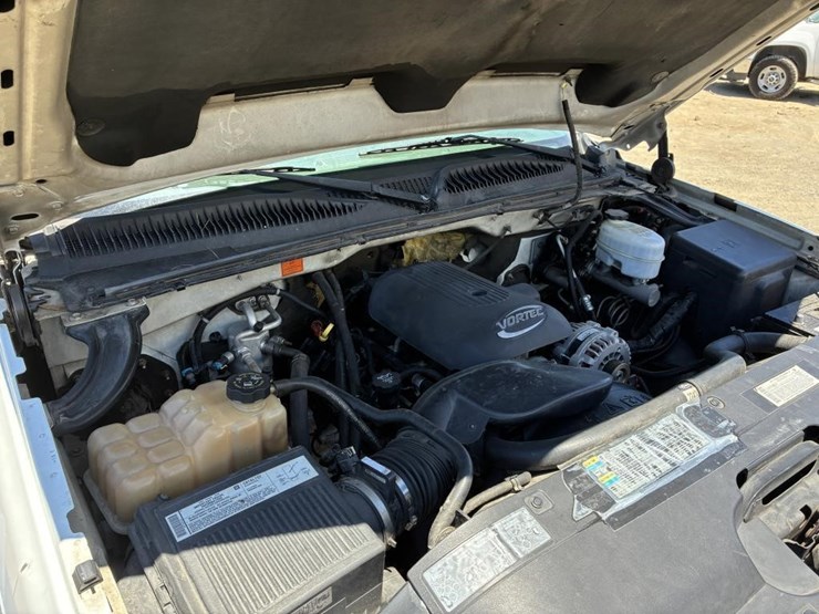 2005-chevrolet-silverado-3500-image-8