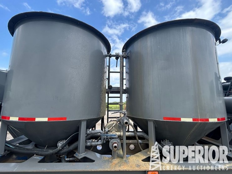 2010-cummins-qsb6.7-image-11
