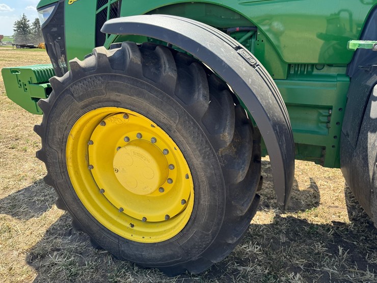 2019-john-deere-8295r-image-18