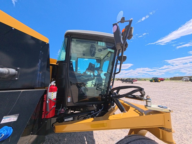 #1027-•-2020-vermeer-zr5-self-propelled-baler-image-79
