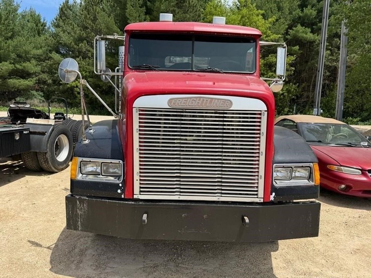 1991-freightliner-fld112-image-28