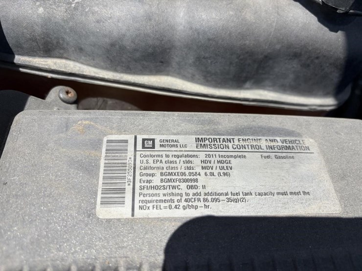 2011-chevrolet-2500hd-image-8