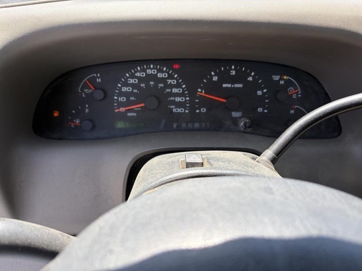 2004-ford-f350-image-15