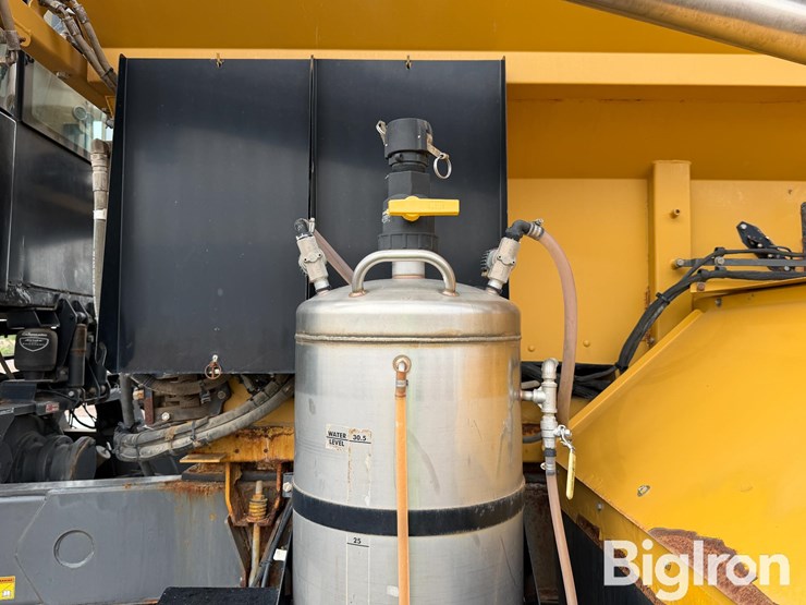 2014-caterpillar-c13-image-19