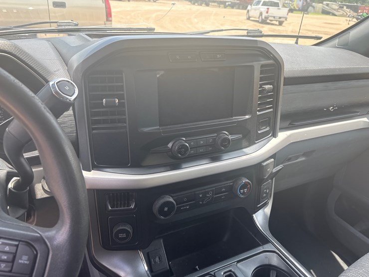 2021-ford-f150-xl-image-8