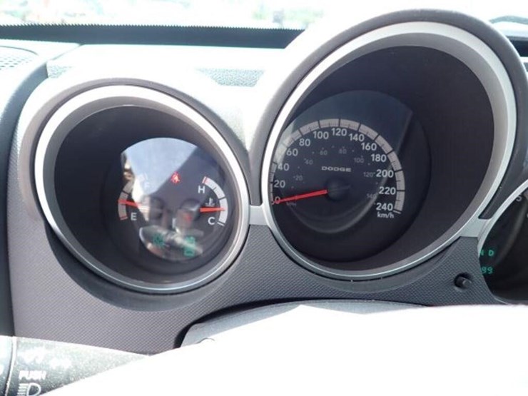 2008-dodge-nitro-image-14