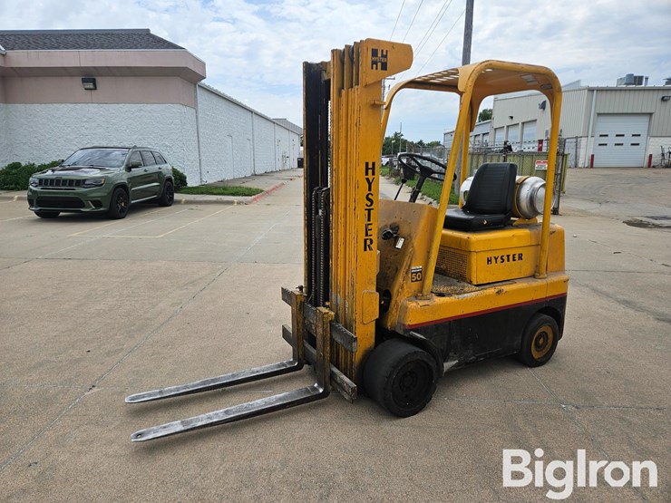 hyster-space-saver-50-forklift-image-1