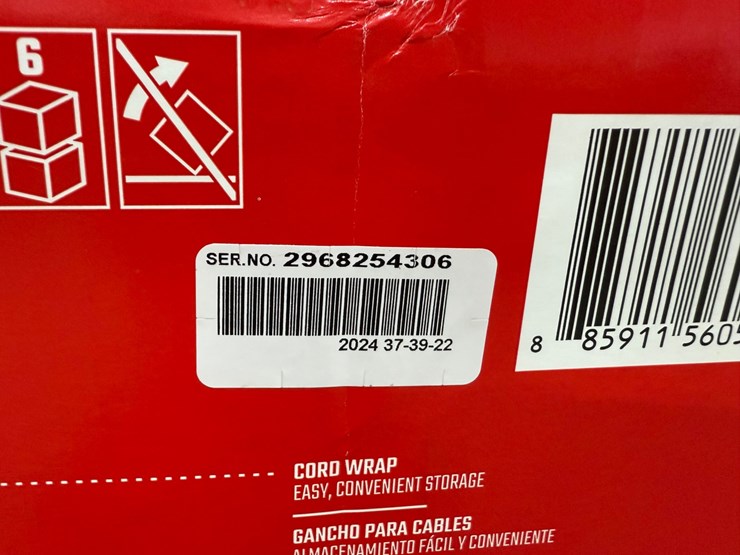 #49791-•-unused-craftsman-6-gallon-air-compressor-w/18-gauge-brad-nailer-image-6