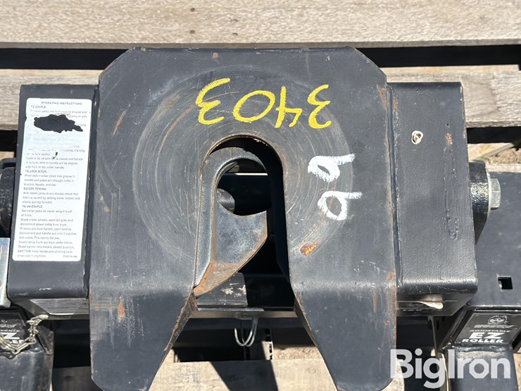 husky-adjustable-ez-roller-5th-wheel-hitch-image-5