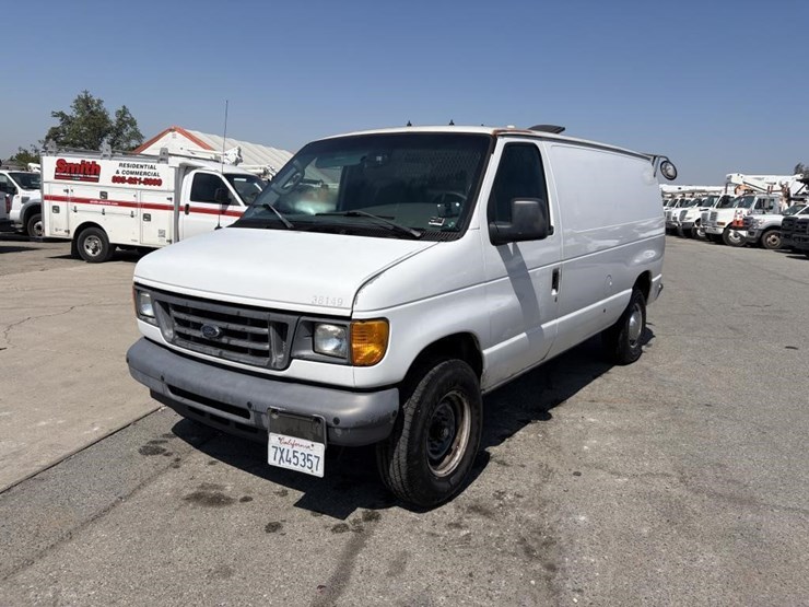 2006-ford-e350-sd-image-1