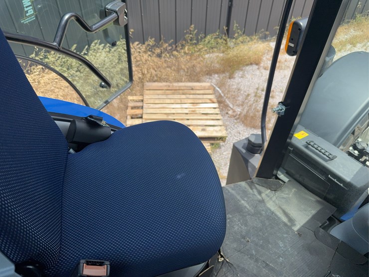 new-holland-t6.160-image-40