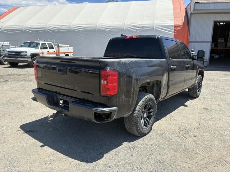 2018-chevrolet-silverado-1500-image-3