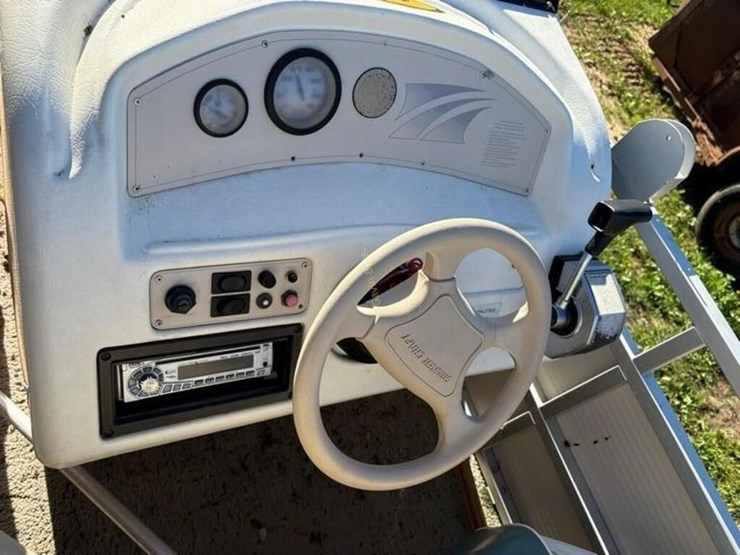 2000-smoker-craft-sunsport-pontoon-boat-image-9