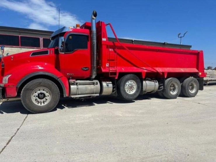 2021-kenworth-t880-image-1