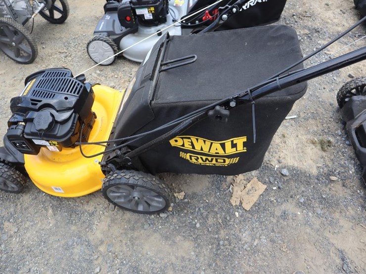 dewalt-push-mower-image-7