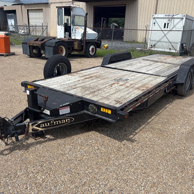 #3632 • 2023 KAUFMAN 24ft EQUIPMENT TRAILER
