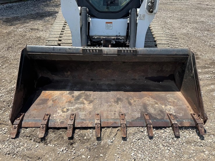 2023-bobcat-t770-image-10