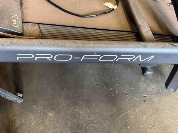 treadmill-pro-form-chp-2.6-,-works-as-it-should-image-2
