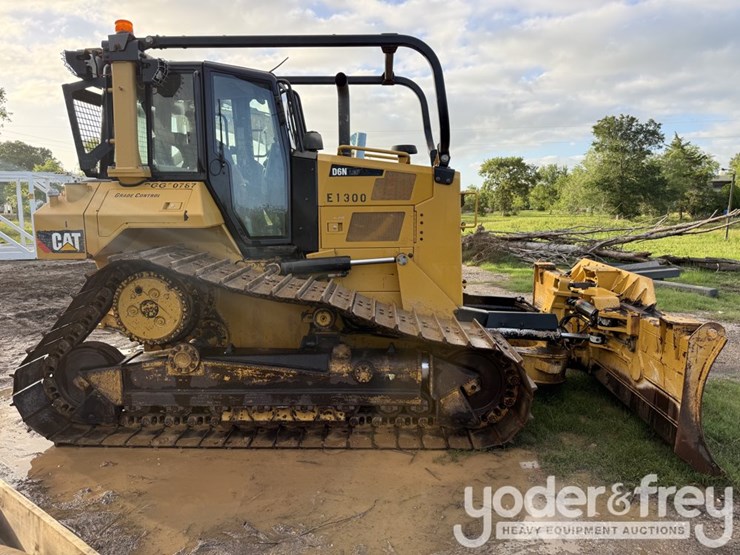 2019-caterpillar-d6n-lgp-image-3
