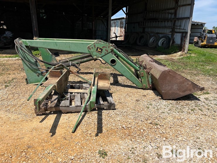 john-deere-158-image-4