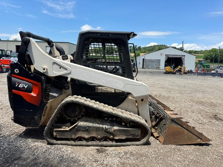 2021-bobcat-t64-image-7