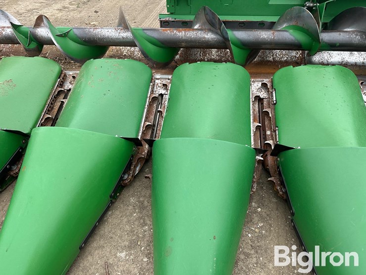2021-john-deere-c12f-image-18