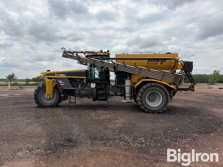 2014-caterpillar-c13-image-8