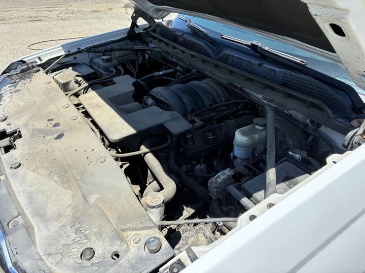 2016-chevrolet-1500-image-6