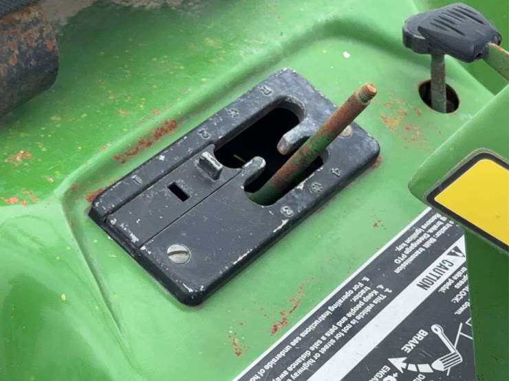john-deere-110-image-17