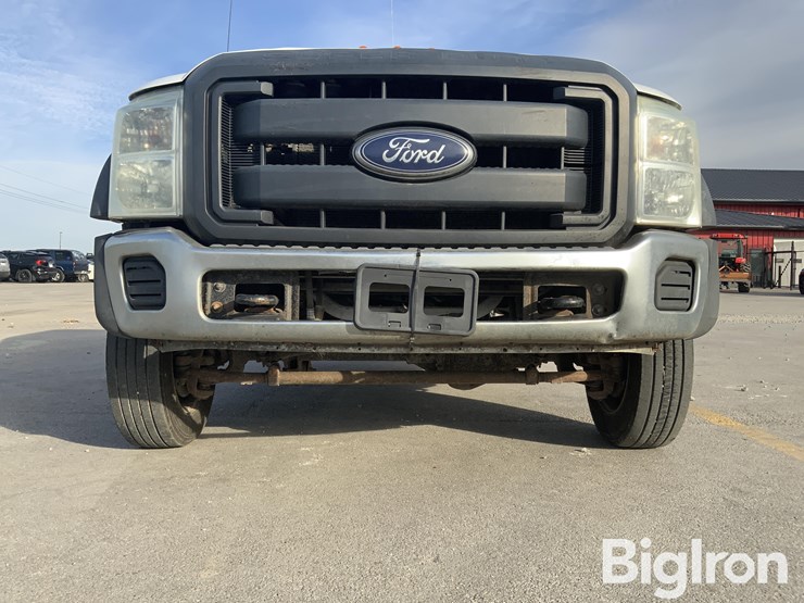 2015-ford-f550-xl-image-9