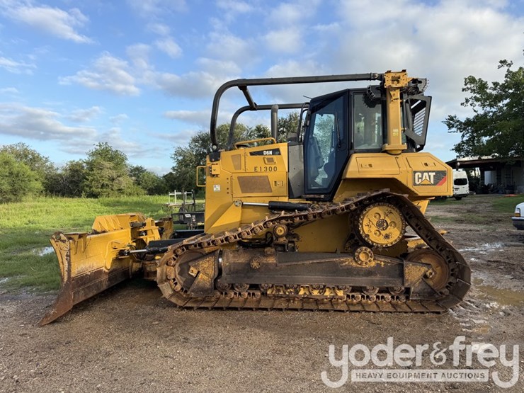 2019-caterpillar-d6n-lgp-image-2