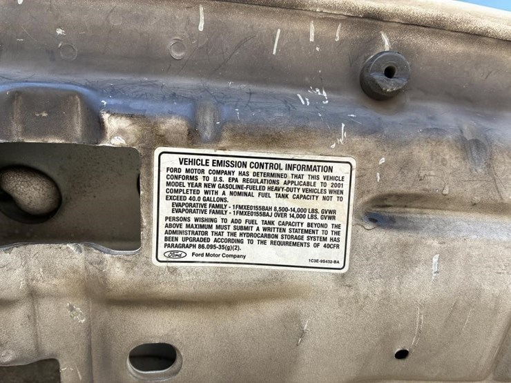 2001-ford-f350-image-15
