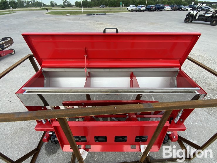 2026-massey-ferguson-730-image-17