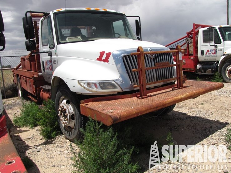 2003-international-durastar-4300-image-12