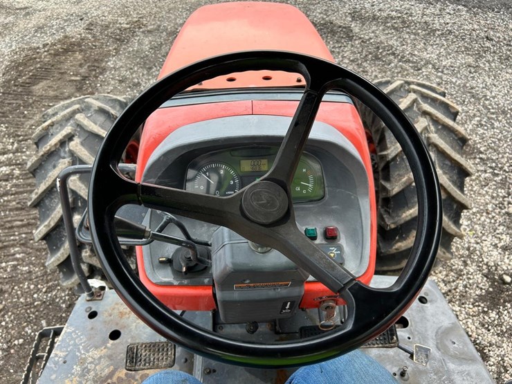 kubota-m108s-image-21