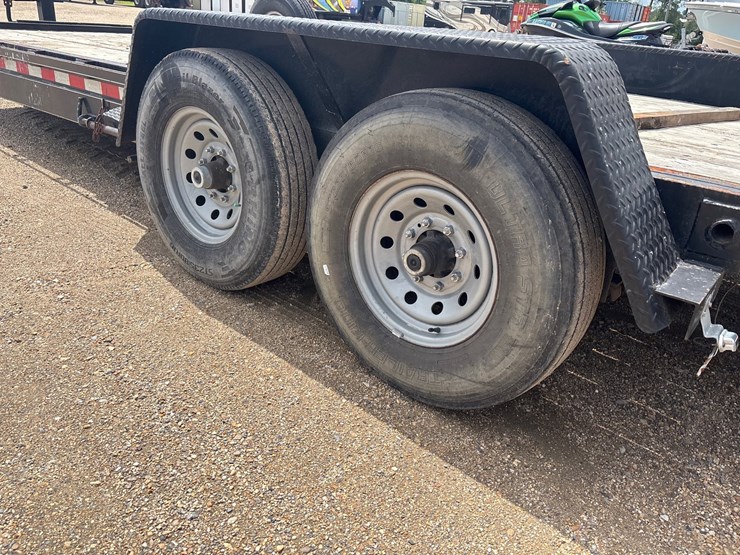 #3632-•-2023-kaufman-24ft-equipment-trailer-image-6