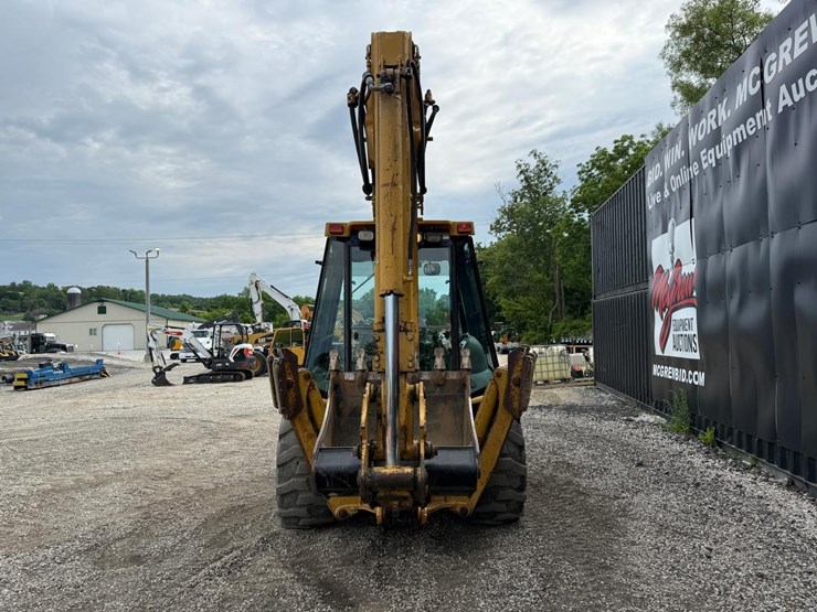 caterpillar-420d-image-3