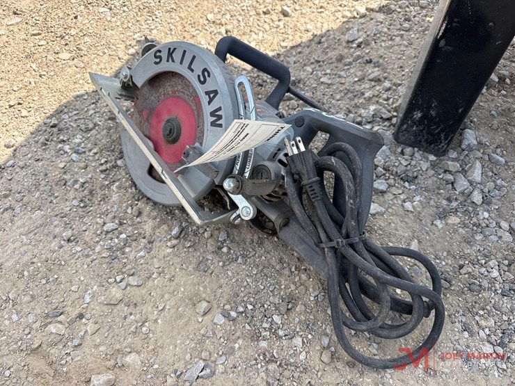 skilsaw-spt77w-7-1/4"-circular-saw-image-2