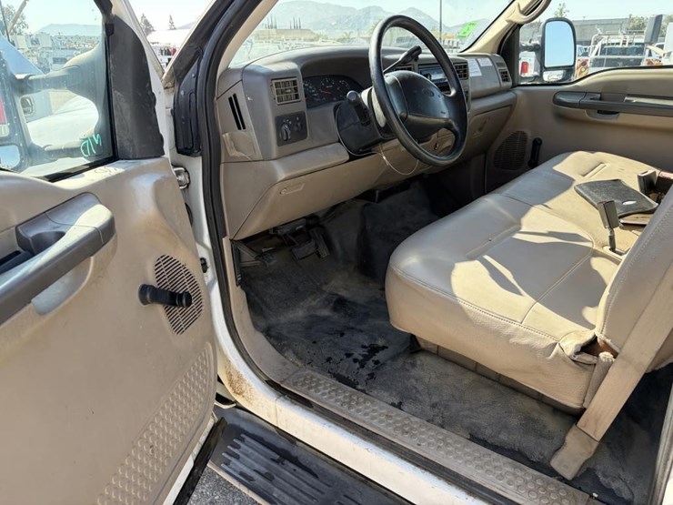 2002-ford-f350-sd-image-15