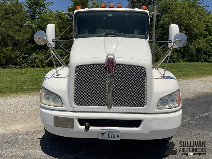 2017-kenworth-t370-image-2