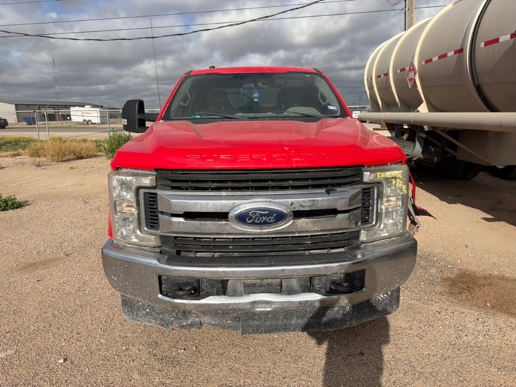 2019-ford-f250-image-2
