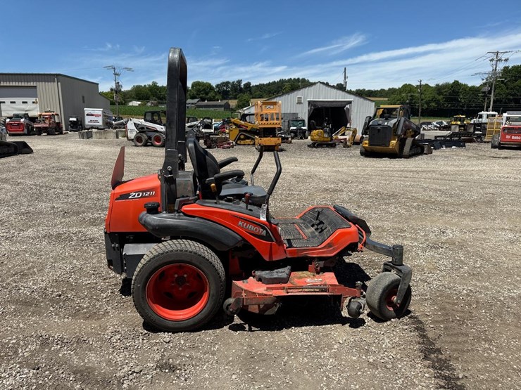 2016-kubota-zd1211-image-5