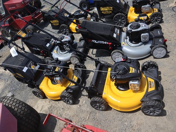 dewalt-push-mower-image-1