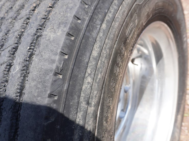 michelin-445/50r22.5-tires-&-rims-image-17