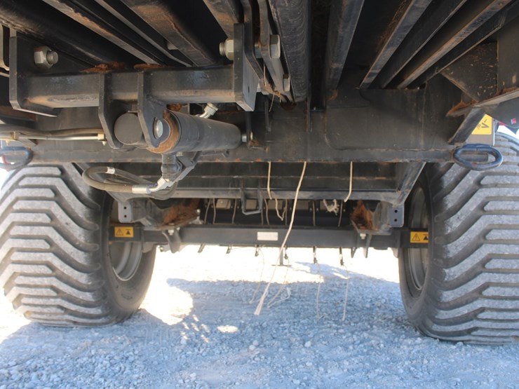 2019-case-ih-lb434xl-image-51