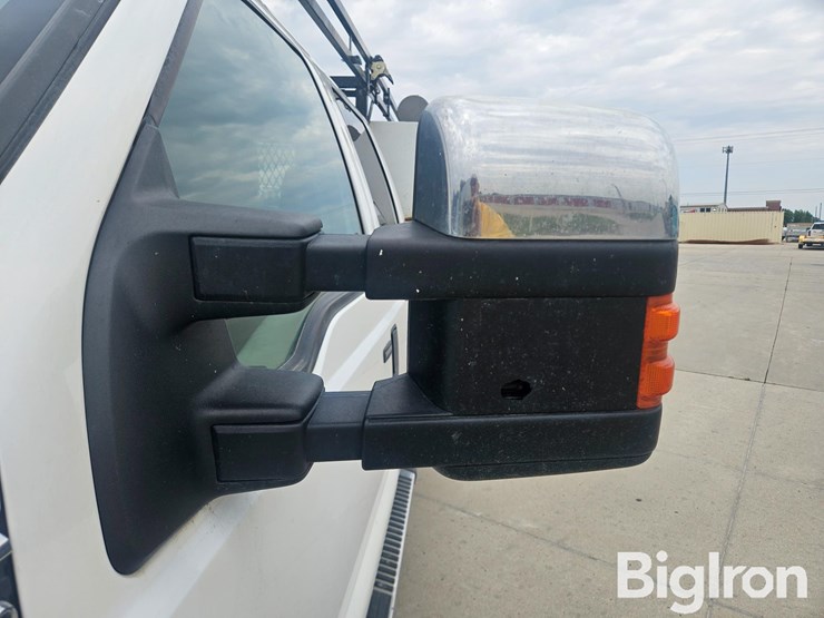 2015-ford-f350-xlt-image-13