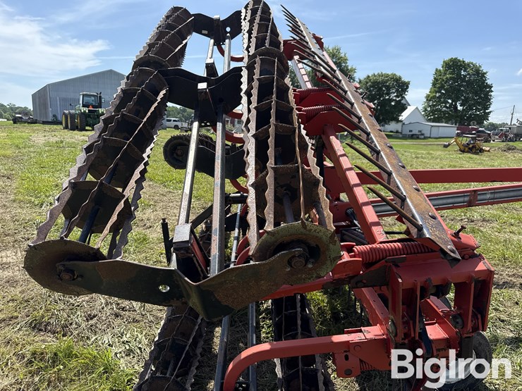 unverferth-rolling-harrow-ll-double-rolling-basket-image-20