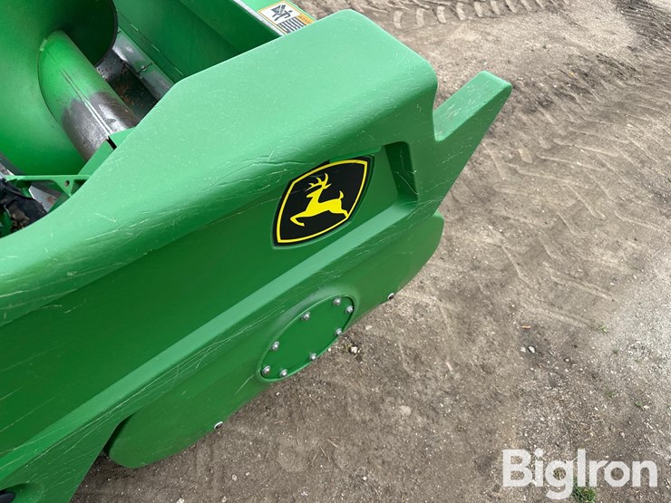 2022-john-deere-c12f-image-10