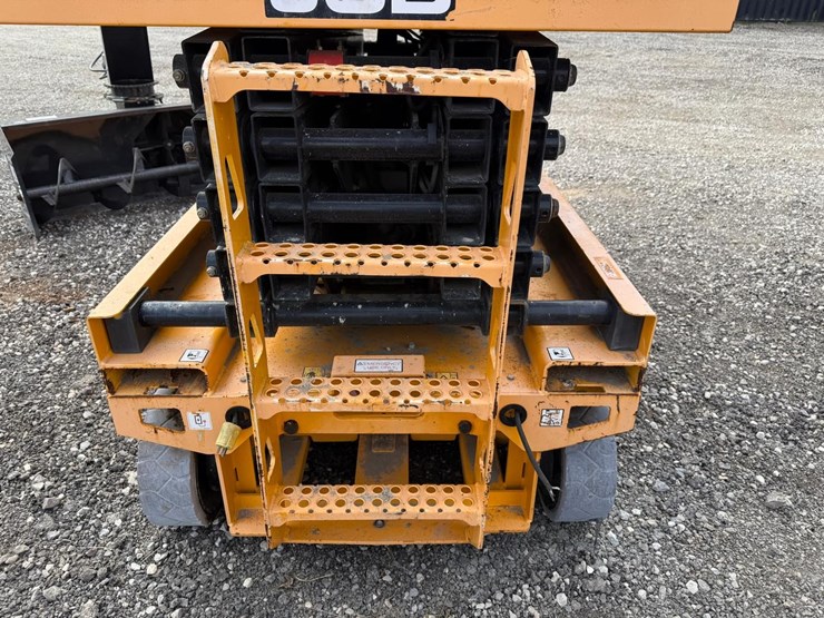 jcb-s3246e-image-8